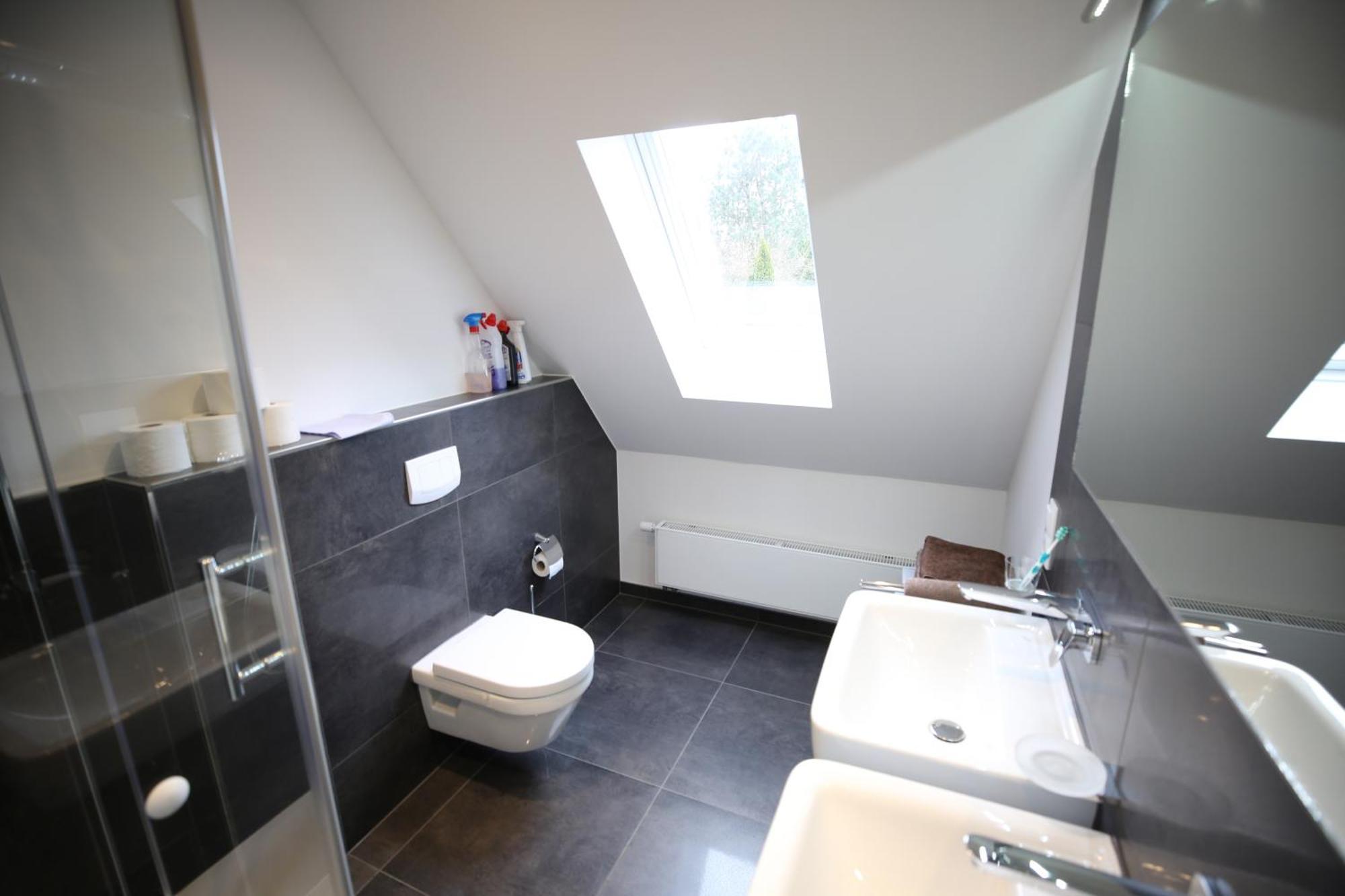 Eine Sehr Gemuetliche Dachgeschoss Ferienwohnung Ihlow  Exterior foto
